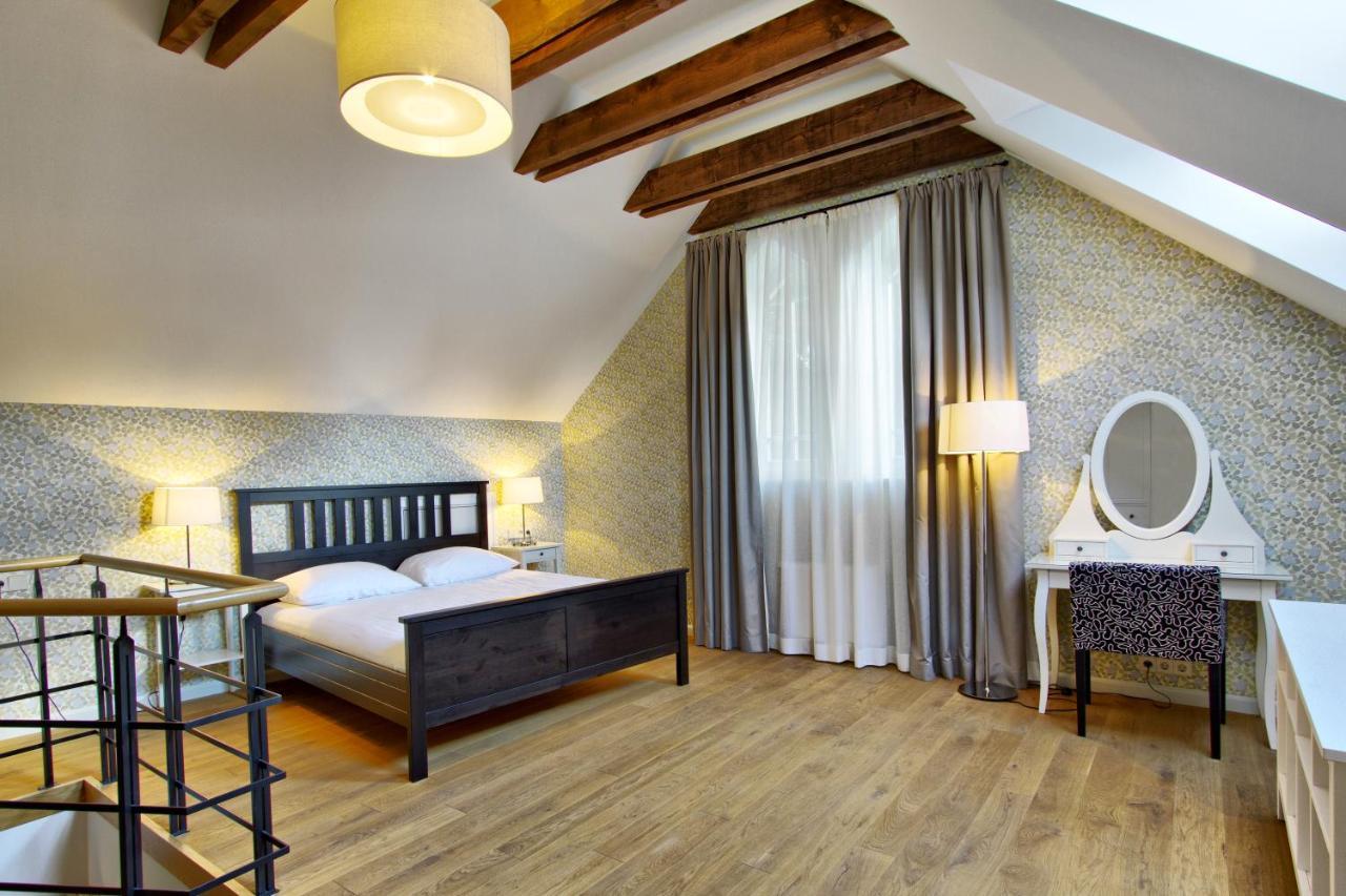 Melody Apartment *