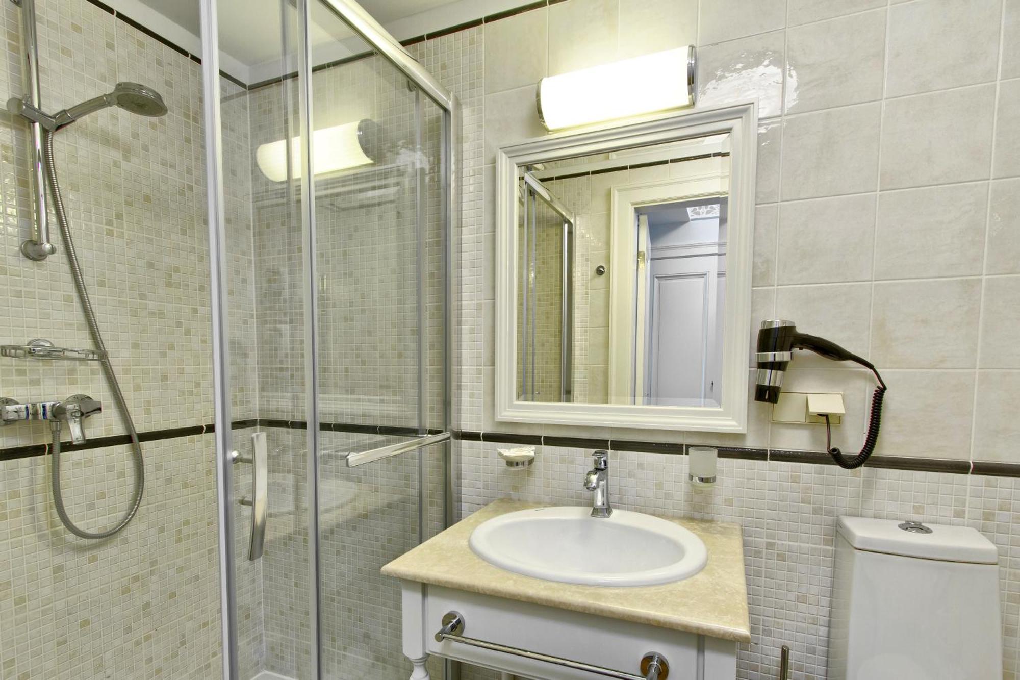 Melody Apartment *